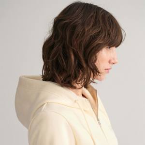 Sweats à capuche zippés tendance pour femmes-de haute qualité, confortables et parfaits pour les tenues décontractées et à la mode - Product Image 5