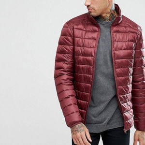 Chaqueta acolchada resistente para hombre, diseñada para brindar calor duradero, integridad estructural y rendimiento confiable en invierno. - Product Image 6