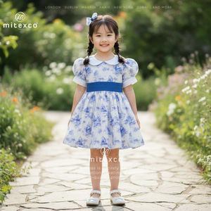 Conjunto de vestido acampanado para niñas hecho de algodón suave, diseño personalizado, hecho en Vietnam por MITEXCO, un proveedor de confianza. - Product Image 1