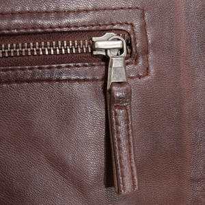 เสื้อแจ็คเก็ตหนังวัวแท้แบบ OEM ราคาดีที่สุดสำหรับผู้ชาย สไตล์ไฮสตรีท เหมาะสำหรับใส่ในฤดูหนาวและกิจกรรมกลางแจ้ง - Product Image 6