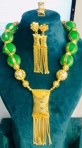 24 carats Dernier design Ensembles de bijoux de mariage tendance en cristal Meilleur achat de l'Inde Prêt à expédier au Royaume-Uni, en France et aux États-Unis Cadeaux de fêtes - Product Image 2