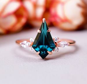 Bague en topaze bleue de Londres en forme de cerf-volant, bague de mariage unique, bague de fiançailles en topaze, femme, Art déco, plaqué or rose 925 14K - Product Image 1