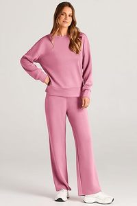 Conjunto Deportivo Corto de Dos Piezas con Cremallera y Logotipo Personalizado para Mujer, Conjunto Deportivo Corto de Terciopelo Rosa para Mujer - Product Image 4