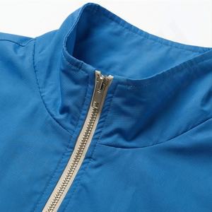 Conjunto Corto de Chaqueta Cortavientos Ajustada de Nailon para Hombre, Ligero, de Secado Rápido, Chaqueta y Pantalones de Chándal de Dos Piezas, Ropa Deportiva con Logotipo Personalizado - Product Image 4