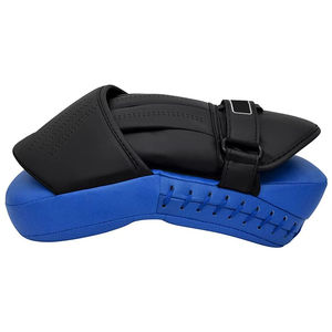 Diseña tus propias almohadillas de enfoque Almohadillas de enfoque con logotipo OME hechas en cuero para usar en boxeo Almohadillas de enfoque - Product Image 3