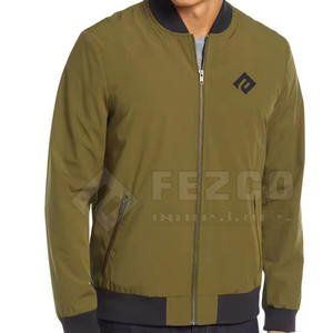 Fabricant pakistanais 2025 Vestes bomber d'hiver pour hommes sur mesure imperméables à col montant avec logo frontal - Product Image 1
