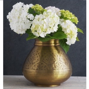 Jarrón de Plantas y Flores Dorado Hecho a Mano, Diseño Personalizado, Ideal para Decoración del Hogar, Decoración Interior y Diseño Artesanal - Product Image 2