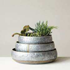 Bol de service galvanisé de qualité supérieure pour une utilisation intérieure et extérieure avec un charme rustique attrayant et un savoir-faire en métal solide - Product Image 4