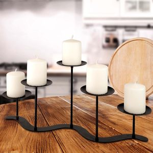 Support de bougie en métal artistique avec des motifs sculpturaux, parfait pour la décoration intérieure élégante, fabricant et exportateur indien - Product Image 2