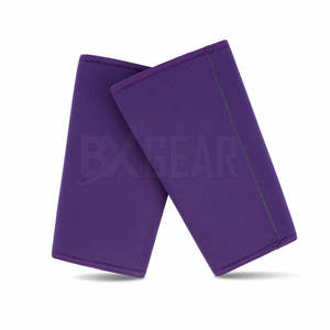 Manchon de coude de compression flexible conçu pour la remise en forme quotidienne, soutient la stabilité musculaire et le confort pendant l'entraînement - Product Image 1