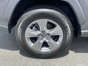 Toyota RAV4 XLE AWD 2023 / Disponible para la Venta con Bajo Kilometraje, Motor de Gasolina / Auto Usado en Excelentes Condiciones y Sin Accidentes - Product Image 5