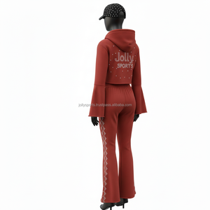 ชุดวอร์มผู้หญิง ผ้าโพลีเอสเตอร์ผสมสแปนเด็กซ์ 280 GSM ผ้าริบ ถักลาย  ผ้าตาข่ายสีสนิม  โลโก้ปักด้วยคริสตัล  ชุดวอร์มไซส์ใหญ่ - Product Image 5