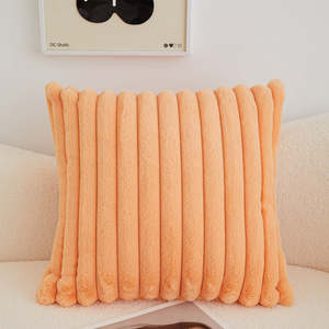 Cojín decorativo reversible Fancy & Stacy de 18x18 pulgadas, cuadrado, mezcla de poliéster, extraíble con cierre de cremallera - Product Image 5