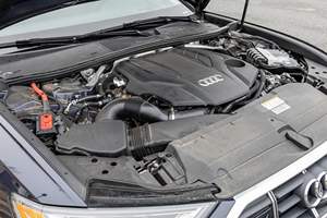 Audi A6 Allroad Quattro Prestige Turbo V6 d'occasion, modèle 2025, couleur bleu ciel métallisé, intérieur brun Sarder, non modifiée - Product Image 6