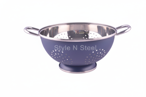 Passoire en acier inoxydable avec poignée en métal écologique, comprend un support pratique en accessoire - Product Image 1