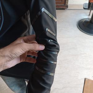 Maillot intérieur de hockey sur glace personnalisé en polyester renforcé, résistant aux coupures, protection du cou, compression, couche de base respirante et à séchage rapide - Product Image 6