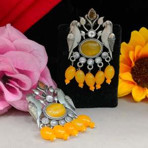 Tenues Chic Western Fusion pour filles Moissanite Stone Stud Birds Boucles d'oreilles Vêtements longue durée pour Ethnic & Chic Western Wear - Product Image 1