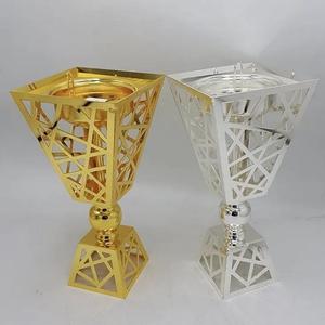 เครื่องหอมมุบคัรแบบอาหรับ ดีไซน์ใหม่ ชุบทอง สำหรับงานแต่งงาน ดีไซน์แบบอิสลามดั้งเดิม ทำจากสแตนเลส งานแฮนด์เมดสำหรับเดือนรอมฎอน เหมาะสำหรับบ้านชาวมุสลิม - Product Image 1