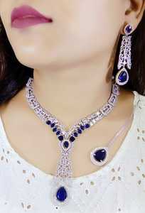 ชุดสร้อยคอเพชรสไตล์อเมริกันสุดหรูพร้อมหินสีเขียวสำหรับผู้หญิงชุดปาร์ตี้งานแต่งงานเครื่องประดับอินเดียสำหรับผู้หญิง - Product Image 3