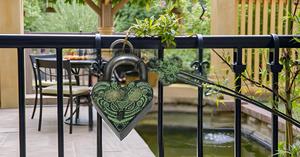 Haute qualité magnifiquement fleur gravé en laiton porte en forme de coeur cadenas serrures de sécurité avec 2 clés serrures de porte entièrement fonctionnelles - Product Image 4