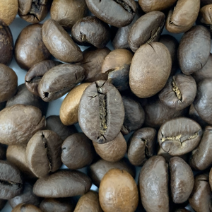 Granos de Café Arábica para Exportación, Cumplen con las Normas de la UE y EE. UU., Verdes o Tostados, Ideales para Horeca y Marcas de Té - Product Image 4