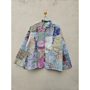 Veste réversible en tissu de soie patchwork vintage indien fait main, écologique, confortable et au style bohème unique. - Product Image 1