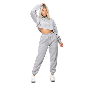 Chándal de cuerpo corto de manga larga para mujer de alta calidad en sudaderas y sudaderas grises - Product Image 4