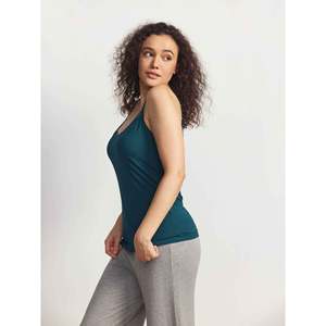 Camisola de Bambú Premium Personalizada para Mujer, con Cuello en V, Suave, con Botones, Estilo Lindo, Tejido Sostenible, Sin Mangas - Product Image 3