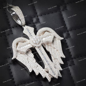 Collar con Colgante de Cruz y Alas de Ángel con Incrustaciones de Diamantes Moissanite, Diseño Pavé, Estilo Hip Hop, Joyería Brillante para Hombre - Product Image 2