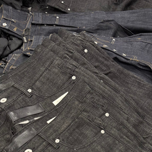 Pantalones vaqueros de mezclilla con orillo Vintage de alta calidad personalizados para hombre, estilo de calle con botón, corte de bota holgada para invierno - Product Image 3