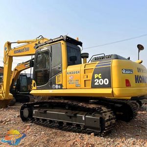 รถขุดโคมัตสึ PC200-8 สภาพดี คุ้มค่า คุ้มราคา พร้อมกระบอกไฮดรอลิก - Product Image 4