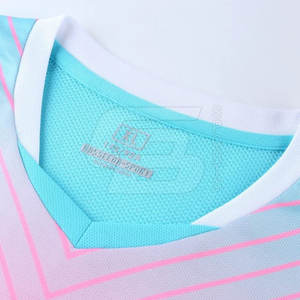 Uniforme de Fútbol Juvenil 2026, Nuevo, Elegante y de Calidad, 100% Poliéster, Cómodo, Estilo Superior, Impresión por Sublimación, Logotipo, Venta en Línea - Product Image 3