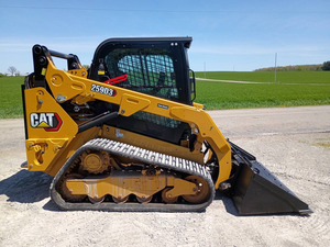 Chargeuse compacte d'occasion Cat 259D3 en excellent état, peu utilisée ces dernières années, avec peu d'heures de fonctionnement, à vendre à prix avantageux - Product Image 6