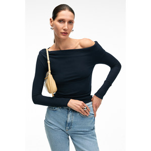 GRIMELANGE OLIVIENN Blusa ajustada de manga larga con cuello asimétrico y hombros descubiertos para mujer - Product Image 6