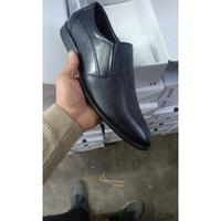 Achetez en ligne des chaussures de bureau formelles pour hommes en cuir de peau d'animal imperméable personnalisées BS International, taille personnalisée, toutes saisons