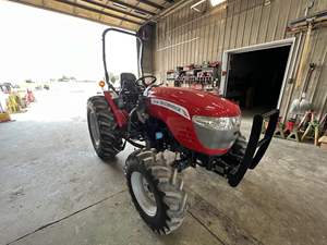 Tractor McCormick X1.45 2021 de 70 CV con Tracción en las 4 Ruedas, Motor de Alta Productividad, Bomba Esencial y Componentes de la Caja de Cambios - Product Image 3