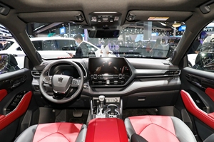 MEILLEURE OFFRE Toyota Crown Land Release 2023 2.5L E-CVT Chine Conduite à Gauche Hybride d'Occasion - Product Image 3