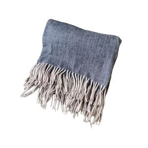 Manta tejida de espiga azul marino personalizada de lujo de lana 100% manta de cama personalizada - Product Image 4