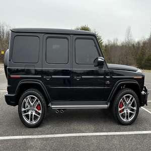 2025 A M G G-63 Turboalimentado, 10 Cilindros, Tracción en las Cuatro Ruedas, Cuero, R21, Bajo Kilometraje, Precio Accesible, Disponible en Stock - Product Image 2