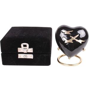 Urna de cremación de recuerdo en forma de corazón única para cenizas humanas hecha a mano en latón y urna de entierro de recuerdo grabada a mano en casa - Product Image 4