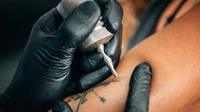 Gants jetables en nitrile/caoutchouc noir 5.0gm gants médicaux sans poudre pour salon tatouages clinique F & B