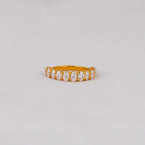 Oval Cut Lab Grown Diamond Wedding Band Classic 18KT Rose Gold Plated Half Eternity Band para Unisex Regalo elegante para ella - Product Image 1