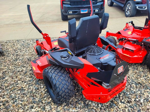 เครื่องตัดหญ้าแบบนั่งขับ Gravely ZTHD52 นิ้ว แบบ Zero Turn ขนาด 23 แรงม้า เครื่องยนต์ V Twin เหมาะสำหรับการดูแลรักษาสนามหญ้าขนาดใหญ่ พร้อมกำลังขับที่ทรงพลังและสม่ำเสมอ - Product Image 4