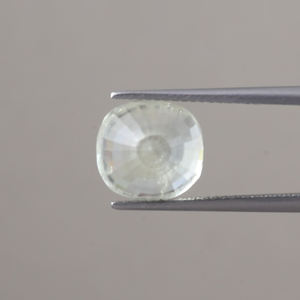 Zafiro Amarillo Natural 100% Certificado por IGI, Corte Ovalado de 10x9.5mm, Grado AAA, 7.66 Quilates, Encerado/Aceitado, para Joyería - Product Image 3