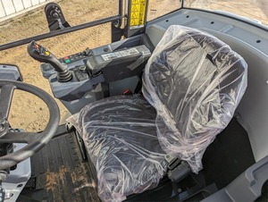 รถตัก L85 2024ล้อที่มีการออกแบบรถโหลดเดอร์ด้านหน้าส่วนประกอบหลักกระปุกเกียร์ปั๊มลูกปืนของเครื่องยนต์ - Product Image 4