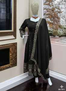 Vestidos Anarkali de Seda Vichitra Listos para Usar, los Más Hermosos de la India, con Bordado, Lentejuelas, Trabajo Zari y Diseño en el Dupatta - Product Image 5