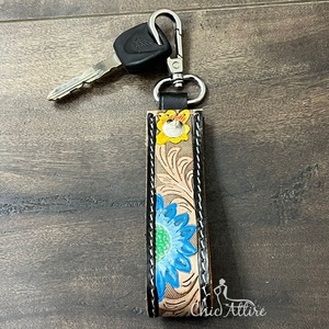 Llavero de Cuero Vacuno Hecho a Mano, Moderno, con Correa para la Muñeca, Amuletos, Nuevo, al por Mayor, Recuerdo Premium, Floral, Mini Llavero de Moda para Regalos - Product Image 1