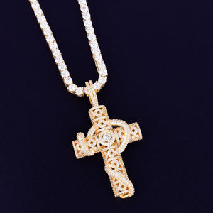 Colgante de Cruz de Jesús unisex en estilo Hip Hop Plata de Ley 925 con diamantes cultivados en laboratorio de corte brillante redondo chapado en oro - Product Image 3
