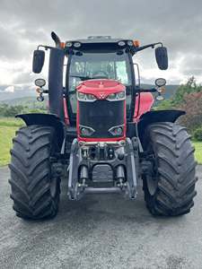 Tracteur agricole d'occasion Massey Ferguson 7720 Dyna 6 de 2025 avec cabine fermée pour travaux sur le terrain - Product Image 5