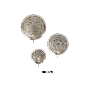 Hot Sale Best Quality Silver Metal Hanging <b>Tealight</b> Holder for Home Garden & Balcony Decoration Item - Product Image 1